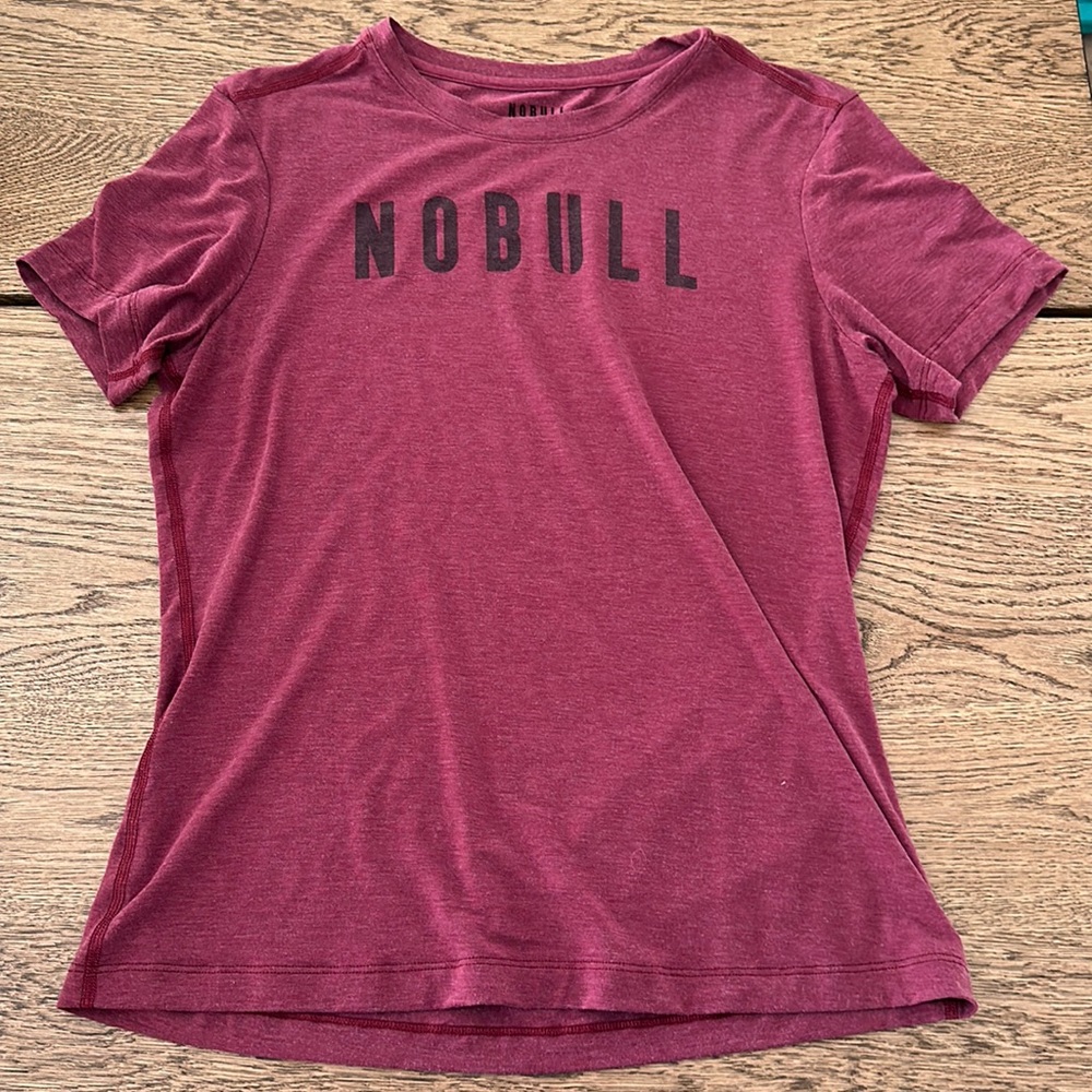 NoBull Women’s Short sleeve Shirt Size Large Wine